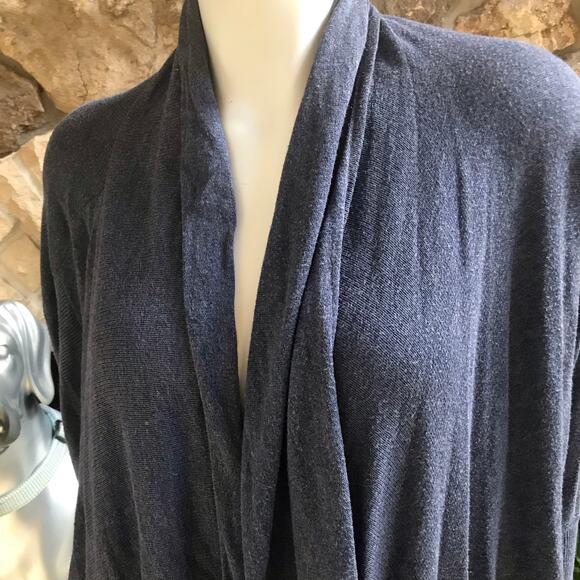 Willow & Clay Asymmetrical Blue Rayon Cardigan Sweater Women's Size Large - Picture 8 of 8